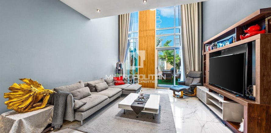 Townhouse in Dubai Land, Dubai 2 bedrooms, 124 sq.m. № 73263