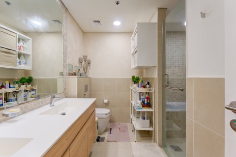 Купить квартиру в Дубае: 2 спальни, 127м², № 102314 - фото 7