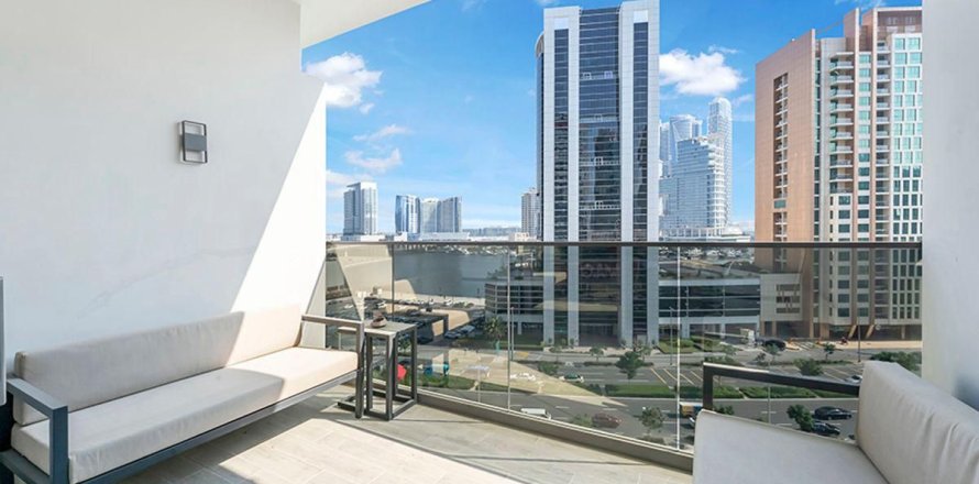 Apartment in Business Bay, Dubai studio, 40.2 sq.m. № 50653