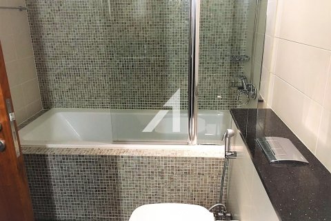 منزل ذو طابقين في Central Park Tower, DIFC, دبي 2 غرف نوم, 150.6 م² رقم 17284 - صورة 14