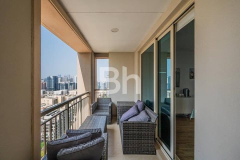 Apartment in The Views, Dubai 3 bedrooms, 183 sq.m. № 56824 - photo 5