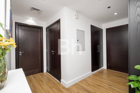 Apartment in The Views, Dubai 3 bedrooms, 183 sq.m. № 56824 - photo 15