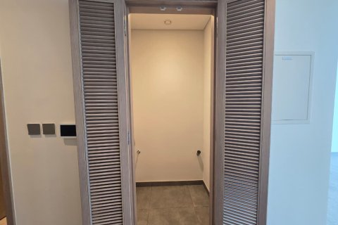 Снять в аренду квартиру в Дубае: студию, 49м², № 124311 - фото 7