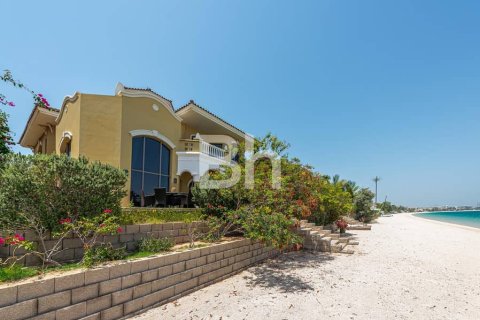 Villa in Palm Jumeirah, Dubai 4 bedrooms, 465 sq.m. № 21611 - photo 17