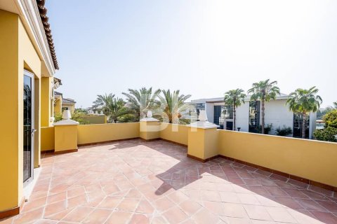 Villa in Palm Jumeirah, Dubai 4 bedrooms, 465 sq.m. № 21611 - photo 25