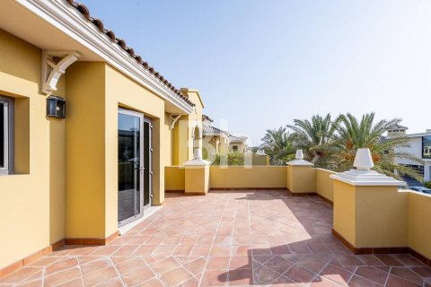Villa in Palm Jumeirah, Dubai 4 bedrooms, 465 sq.m. № 21611 - photo 26