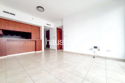 Apartment in The Views, Dubai 1 bedroom, 68 sq.m. № 43510 - photo 2