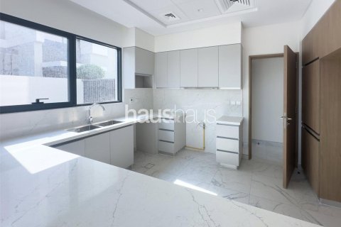 Villa in Murooj Al Furjan, Al Furjan, Dubai 4 bedrooms, 331 sq.m. № 43275 - photo 4