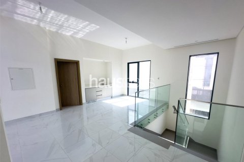 Villa in Murooj Al Furjan, Al Furjan, Dubai 4 bedrooms, 331 sq.m. № 43275 - photo 12