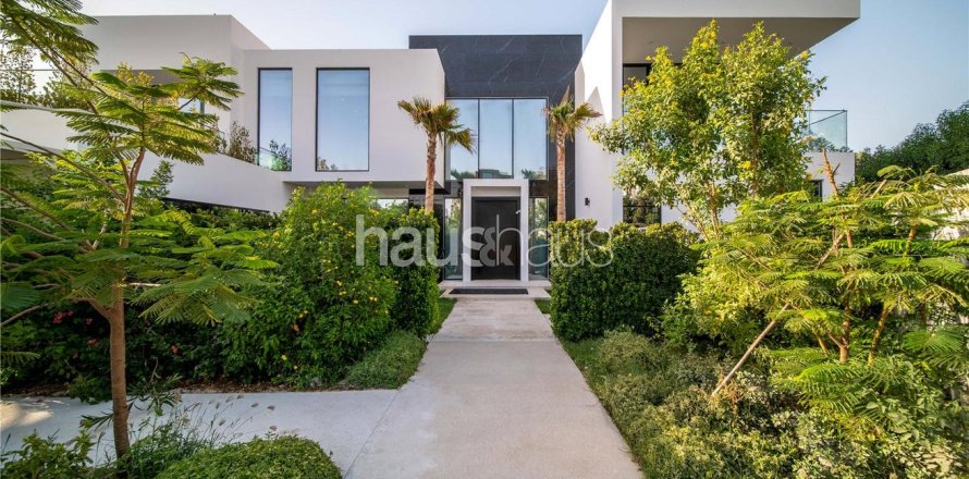 Вилла в Аль-Барари, Дубай, 4 спальни, 839м², № 43285
