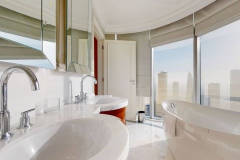 Apartment in Downtown Dubai (Downtown Burj Dubai), Dubai 4 bedrooms, 264 sq.m. № 56519 - photo 9