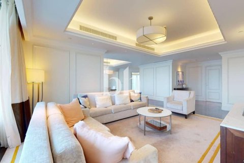 Apartment in Downtown Dubai (Downtown Burj Dubai), Dubai 4 bedrooms, 264 sq.m. № 56519 - photo 17