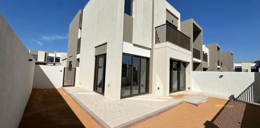 Villa à Dubai, 4 chambres, 241.5 m², № 89431