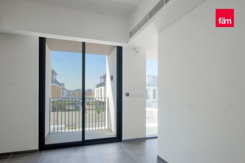 Villa à Dubai, 4 chambres, 389.9 m², № 89425 - photo 3