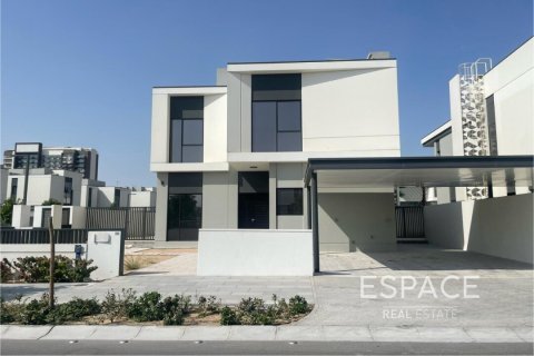 Villa à Al Furjan, Dubai, 4 chambres, 323 m², № 62063 - photo 1