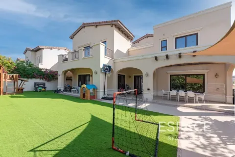 Villa à Rosa, Arabian Ranches 2, Dubai, 7 chambres, 558 m², № 62066 - photo 1