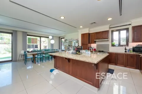 Villa à Rosa, Arabian Ranches 2, Dubai, 7 chambres, 558 m², № 62066 - photo 5