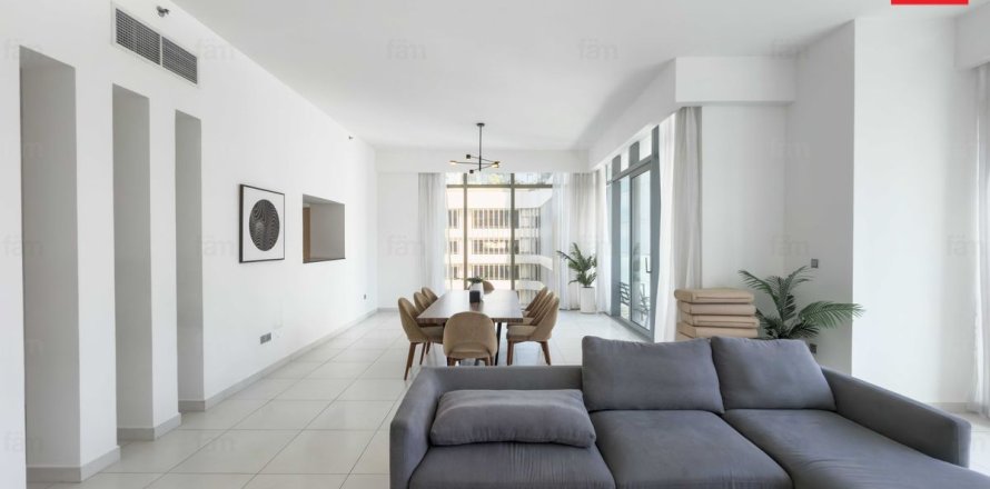 Apartment in Downtown Dubai (Downtown Burj Dubai), Dubai 3 bedrooms, 223 sq.m. № 94794