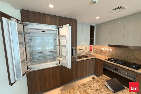 Apartment in Downtown Dubai (Downtown Burj Dubai), Dubai 3 bedrooms, 170.6 sq.m. № 94790 - photo 15