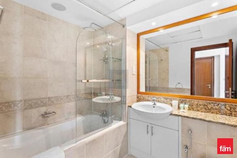 Apartment in Dubai Marina, Dubai 4 bedrooms, 270.3 sq.m. № 94795 - photo 6