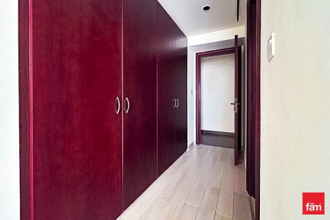 Apartment in Dubai Marina, Dubai 4 bedrooms, 270.3 sq.m. № 94795 - photo 19