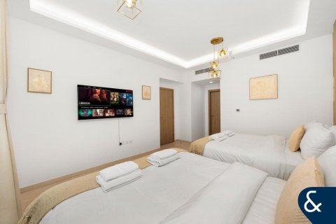 Снять в аренду квартиру в Даунтаун Дубай (Даунтаун Бурдж Дубай), Дубай: 2 спальни, 135м², № 88747 - фото 11