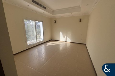 Villa en Al Furjan, Dubai, 5 dormitorios, 604 m², № 88742 - foto 7