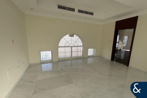 Villa en Al Furjan, Dubai, 5 dormitorios, 604 m², № 88742 - foto 16