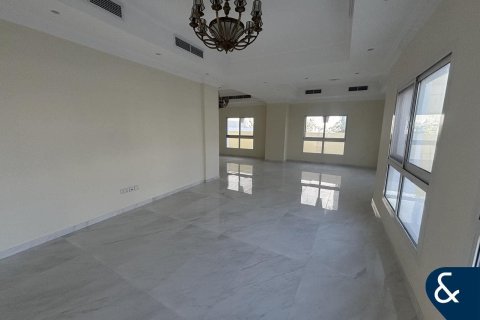 Villa en Al Furjan, Dubai, 5 dormitorios, 604 m², № 88742 - foto 3