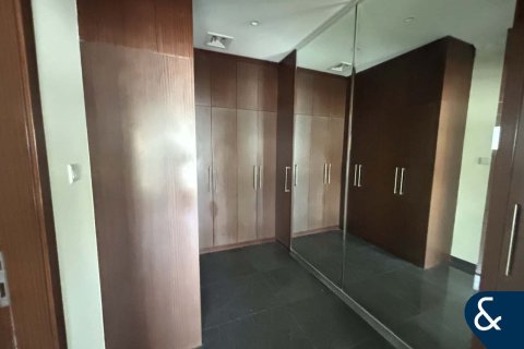 Villa en Al Furjan, Dubai, 5 dormitorios, 604 m², № 88742 - foto 11