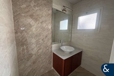 Villa en Al Furjan, Dubai, 5 dormitorios, 604 m², № 88742 - foto 18