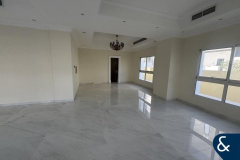 Villa en Al Furjan, Dubai, 5 dormitorios, 604 m², № 88742 - foto 4