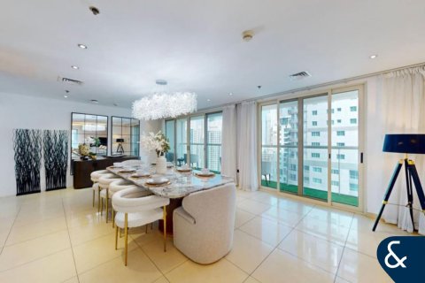 Apartment in Dubai Marina, Dubai 4 bedrooms, 563 sq.m. № 88417 - photo 4