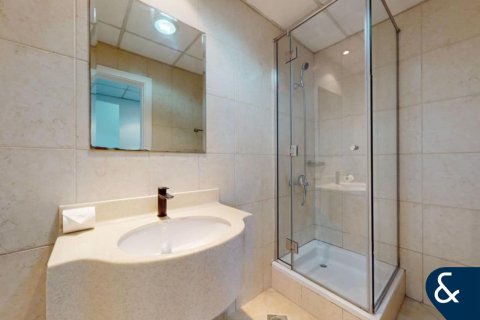 Apartment in Dubai Marina, Dubai 4 bedrooms, 563 sq.m. № 88417 - photo 21