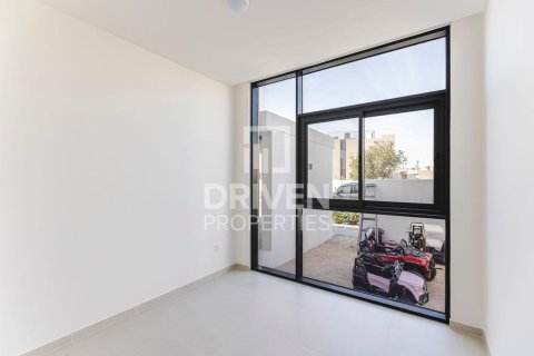 Villa in EMAAR South, Dubai South (Dubai World Central), Dubai 4 bedrooms, 334.64 sq.m. № 138760 - photo 8