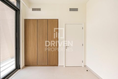 Villa in EMAAR South, Dubai South (Dubai World Central), Dubai 4 bedrooms, 443.24 sq.m. № 138759 - photo 13