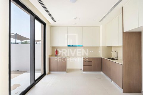 Villa in EMAAR South, Dubai South (Dubai World Central), Dubai 4 bedrooms, 443.24 sq.m. № 138759 - photo 18