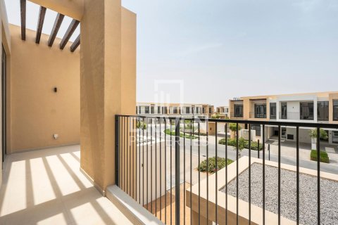Villa in EMAAR South, Dubai South (Dubai World Central), Dubai 4 bedrooms, 443.24 sq.m. № 138759 - photo 24