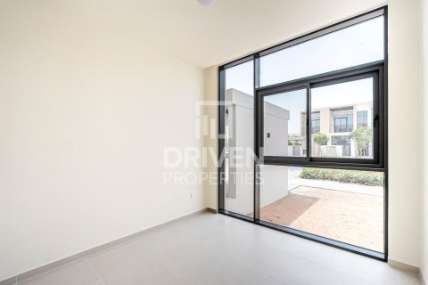 Villa in EMAAR South, Dubai South (Dubai World Central), Dubai 4 bedrooms, 443.24 sq.m. № 138759 - photo 8