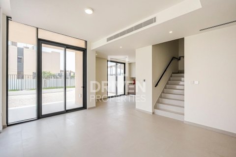 Villa in EMAAR South, Dubai South (Dubai World Central), Dubai 4 bedrooms, 443.24 sq.m. № 138759 - photo 5