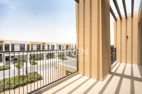 Villa in EMAAR South, Dubai South (Dubai World Central), Dubai 4 bedrooms, 443.24 sq.m. № 138759 - photo 25