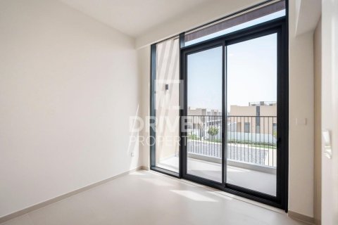 Villa in EMAAR South, Dubai South (Dubai World Central), Dubai 4 bedrooms, 333.89 sq.m. № 138758 - photo 10