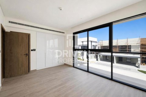 Adosado en Dubai Land, Dubai, 3 dormitorios, 232.72 m², № 138762 - foto 7