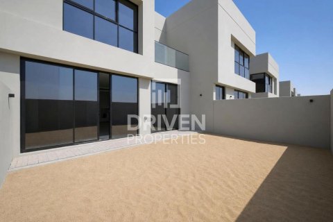 Adosado en Dubai Land, Dubai, 3 dormitorios, 232.72 m², № 138762 - foto 19