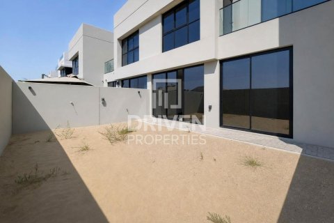 Adosado en Dubai Land, Dubai, 3 dormitorios, 232.72 m², № 138762 - foto 20