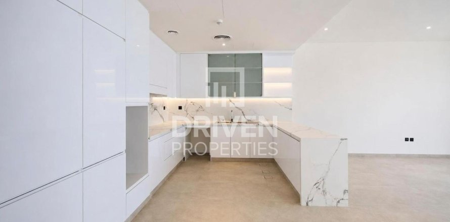 Adosado en Dubai Land, Dubai, 3 dormitorios, 232.72 m², № 138762