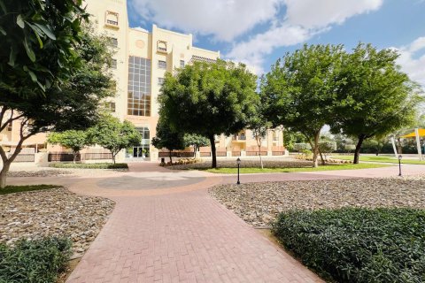 Appartement à Golf City, Dubai, 2 chambres, 104 m², № 97086 - photo 17