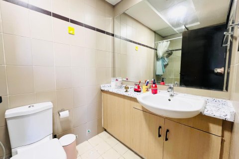 Appartement à Golf City, Dubai, 2 chambres, 104 m², № 97086 - photo 13