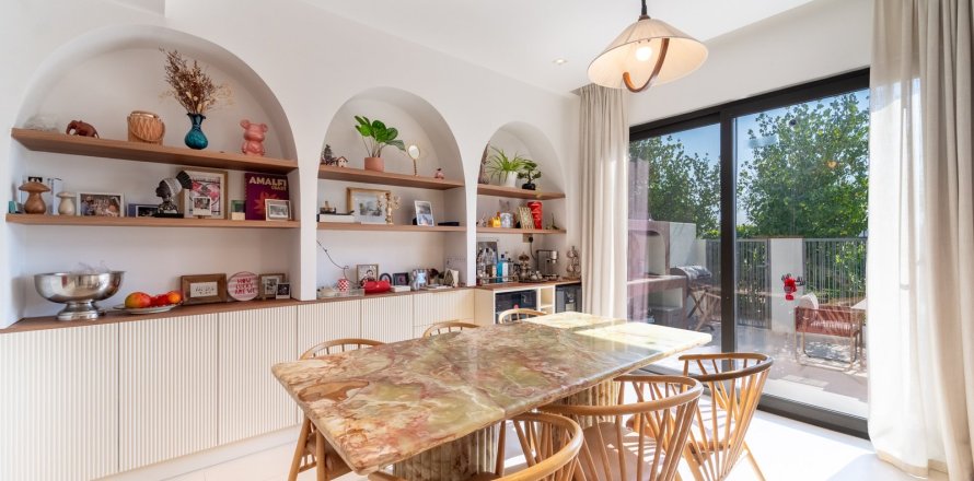 Таунхаус в Tilal Al Ghaf, Дубай, 3 спальни, 199м², № 97093