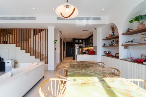 Купить таунхаус в Tilal Al Ghaf, Дубай: 3 спальни, 199м², № 97093 - фото 2